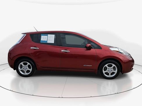 Used 2014 Nissan Leaf SV w/ LED & Quick Charge Package image 3