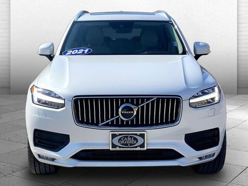 Used 2021 Volvo XC90 T6 Momentum w/ Climate Package image 2