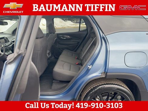 Used 2024 GMC Terrain SLE w/ Driver Convenience Package image 18