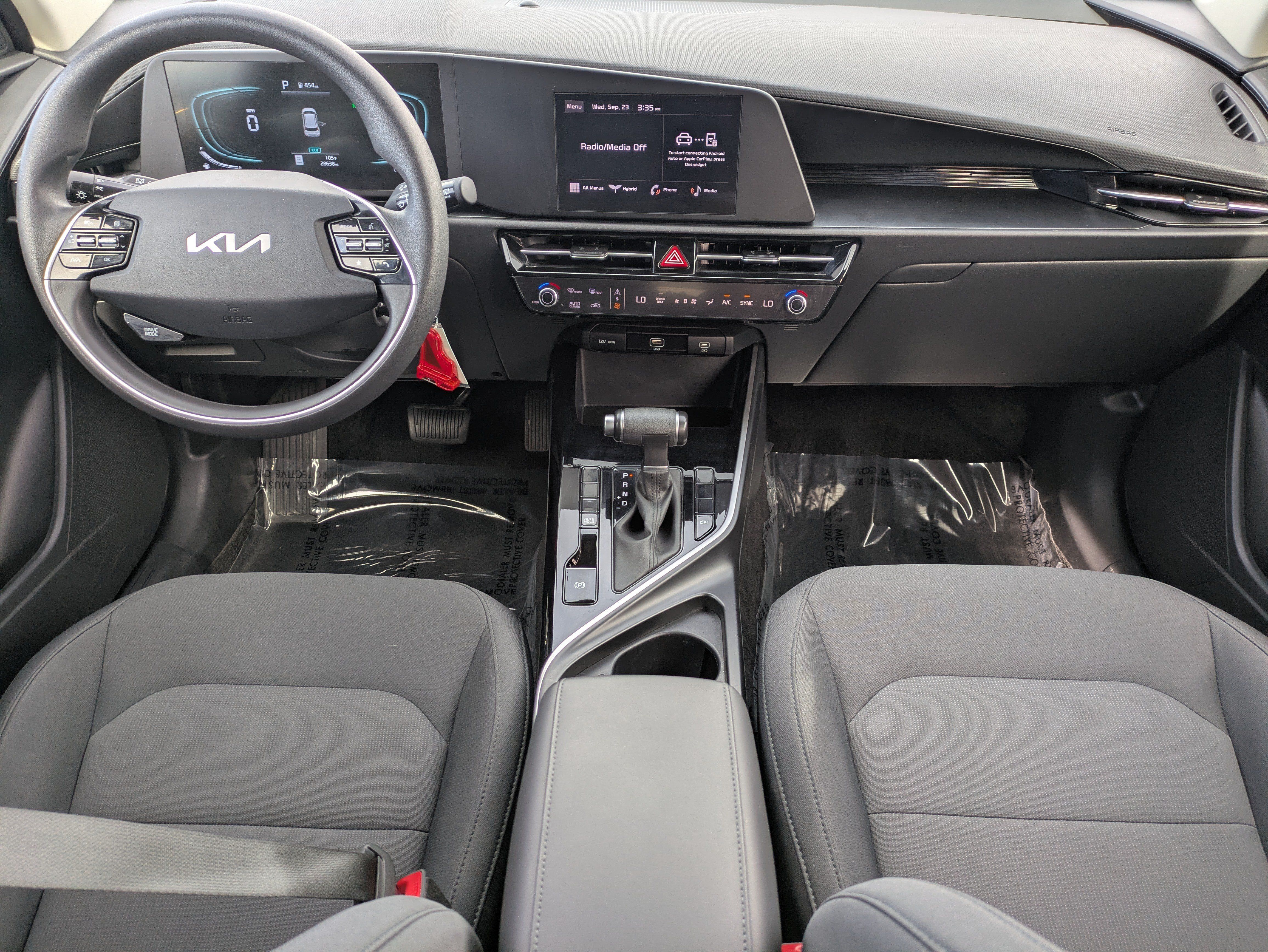 Certified 2025 Kia Niro LX FWD image 15