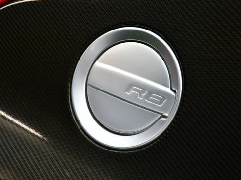 Used 2014 Audi R8 V8 w/ Convenience Package AWD/4WD image 13