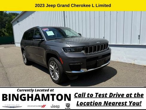 Used 2023 Jeep Grand Cherokee L Limited AWD/4WD image 2