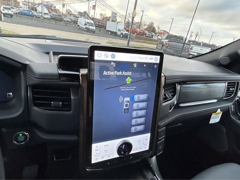 New 2023 Ford F150 Lightning Lariat image 62