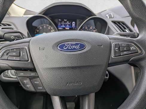 Used 2017 Ford Escape SE w/ Equipment Group 201A AWD/4WD image 14