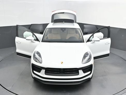 New 2026 Porsche Macan AWD/4WD image 43