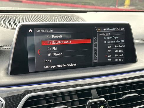 Used 2019 BMW 750i w/ Executive Package image 19