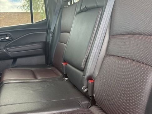 Certified 2023 Honda Ridgeline Black Edition image 9