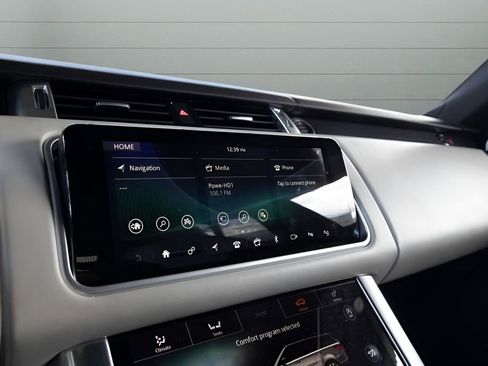 Used 2020 Land Rover Range Rover Sport SVR image 24