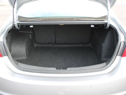 Used 2024 Chevrolet Malibu LT FWD image 16