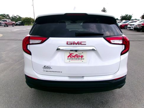 Used 2024 GMC Terrain SLE FWD image 21