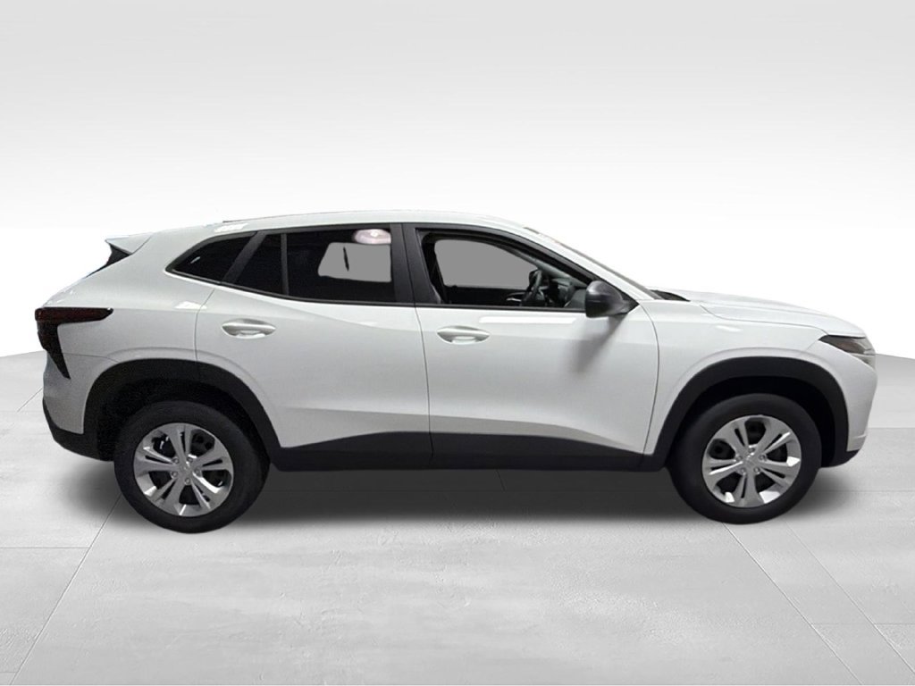 New 2026 Chevrolet Trax LS FWD image 11