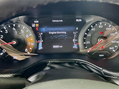 Used 2023 Jeep Compass Latitude w/ Sun and Sound Group AWD/4WD image 12