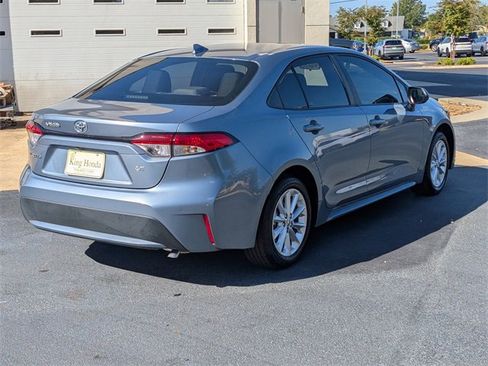 Used 2022 Toyota Corolla LE image 8