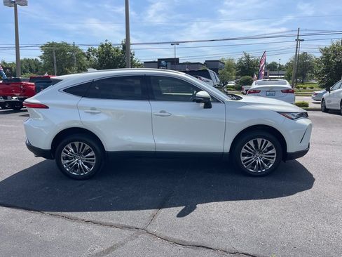 Used 2022 Toyota Venza Limited AWD/4WD image 21