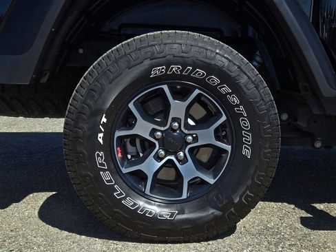 Used 2020 Jeep Gladiator Rubicon AWD/4WD image 10