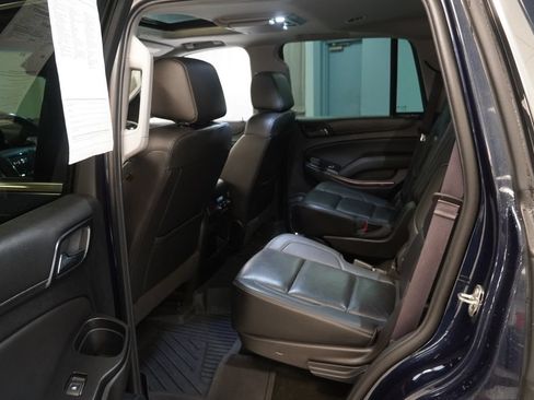 Used 2017 GMC Yukon SLT w/ Open Road Package AWD/4WD image 19