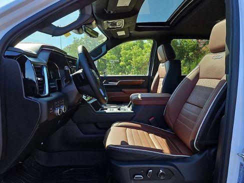 New 2026 GMC Sierra 2500 Denali Ultimate AWD/4WD image 11