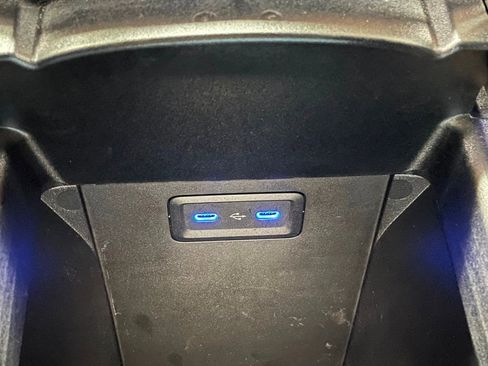 Used 2022 Mercedes-Benz EQS 580 4MATIC Sedan image 41