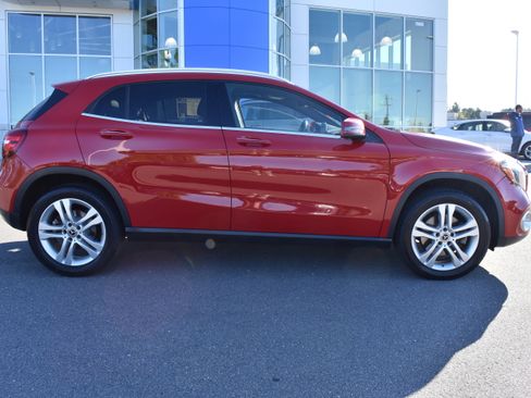 Used 2019 Mercedes-Benz GLA 250 4MATIC image 10