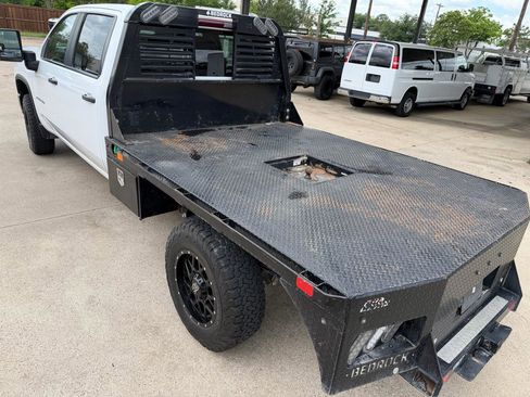Used 2024 Chevrolet Silverado 2500 W/T w/ WT Convenience Package AWD/4WD image 12