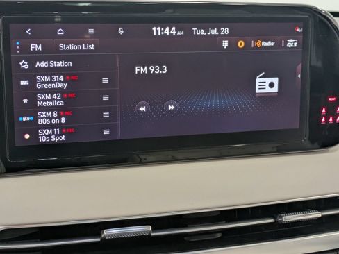 Used 2023 Hyundai Palisade Calligraphy w/ Cargo Package AWD/4WD image 11