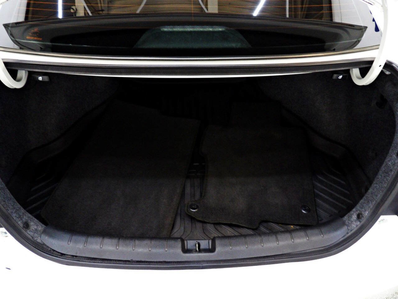 Used 2017 Honda Accord Sport image 13