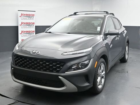 Used 2023 Hyundai Kona SEL FWD image 4