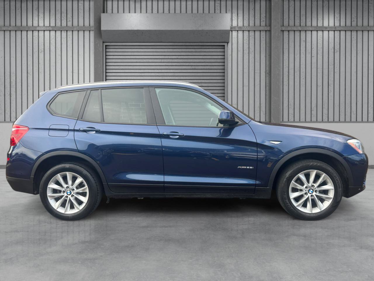 Used 2017 BMW X3 xDrive28i AWD/4WD image 32