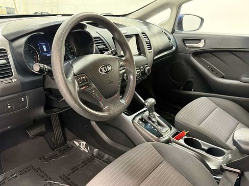 Used 2017 Kia Forte LX w/ LX Popular Package FWD image 12