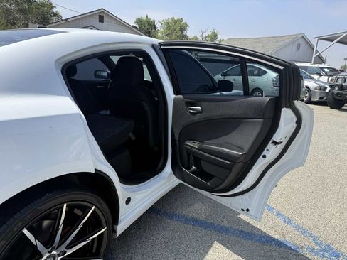 Used 2015 Dodge Charger SE w/ Popular Equipment Group RWD image 33