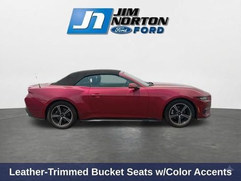 Used 2025 Ford Mustang Premium RWD image 12