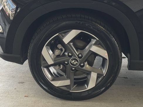 Used 2026 Hyundai Venue SEL FWD image 31