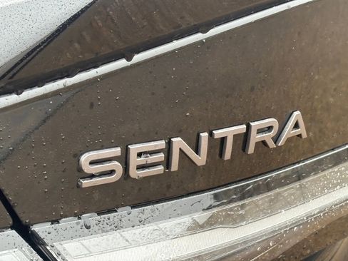 New 2026 Nissan Sentra SR image 9
