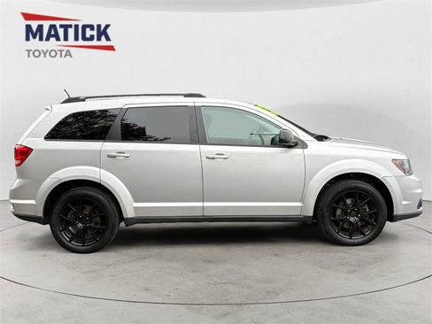 Used 2013 Dodge Journey SXT w/ Safe & Sound Group image 8