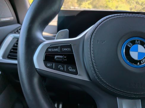 Used 2024 BMW X5 xDrive50e w/ M Sport Package AWD/4WD image 23