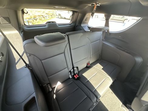 New 2026 Chevrolet Suburban Z71 w/ Comfort Package image 26