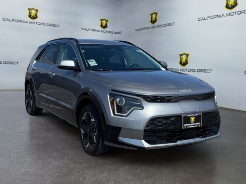 Used 2025 Kia Niro Wind FWD image 7