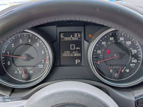 Used 2011 Jeep Grand Cherokee Laredo RWD image 22