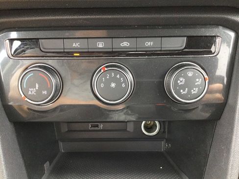 Used 2018 Volkswagen Tiguan S AWD/4WD image 29