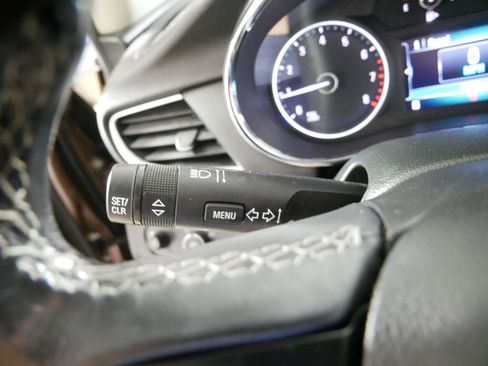 Used 2019 Buick Encore Preferred w/ Safety Package FWD image 31