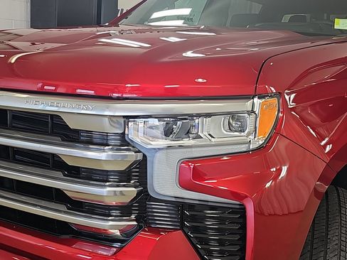 Used 2026 Chevrolet Silverado 1500 High Country AWD/4WD image 37