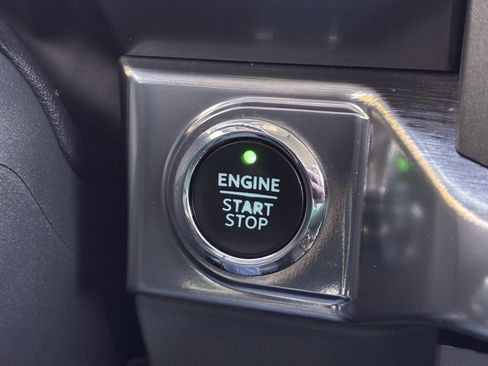 Used 2021 Ford F150 Lariat w/ Equipment Group 502A High image 4