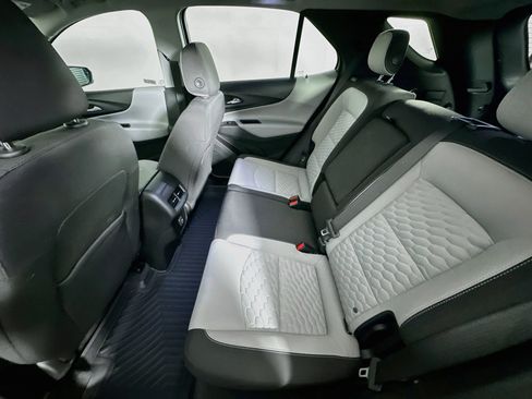 Used 2020 Chevrolet Equinox LT FWD image 28