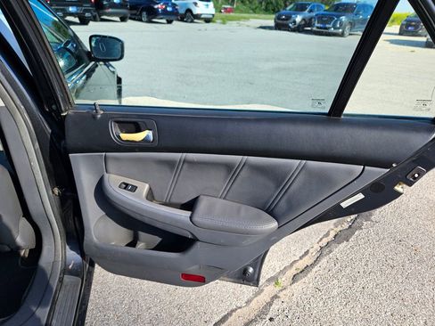 Used 2005 Honda Accord EX-L image 25