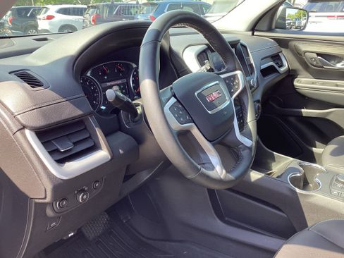 Used 2024 GMC Terrain SLT w/ LPO, Floor Liner Package AWD/4WD image 9