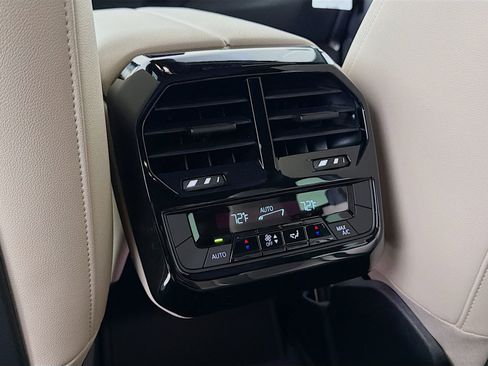 New 2026 BMW iX xDrive60 AWD/4WD image 27