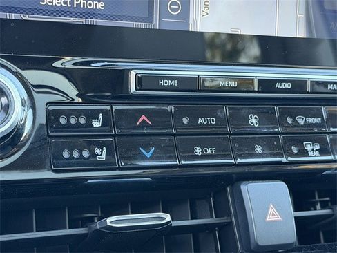 Used 2022 Toyota Highlander Platinum image 22