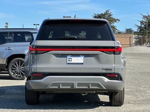 New 2026 Lexus TX 500h AWD image 6