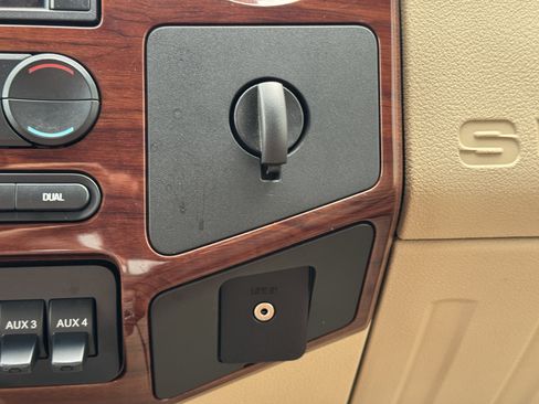 Used 2008 Ford F350 King Ranch AWD/4WD image 21