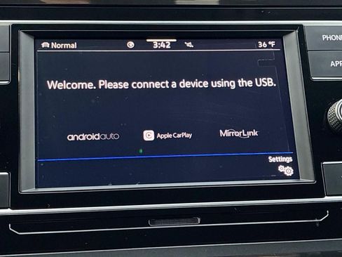 Certified 2024 Volkswagen Tiguan S image 31